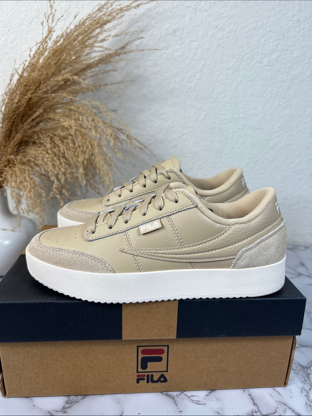 Fila Royalton Casual Sneakers Shoes Size 6 Women’s